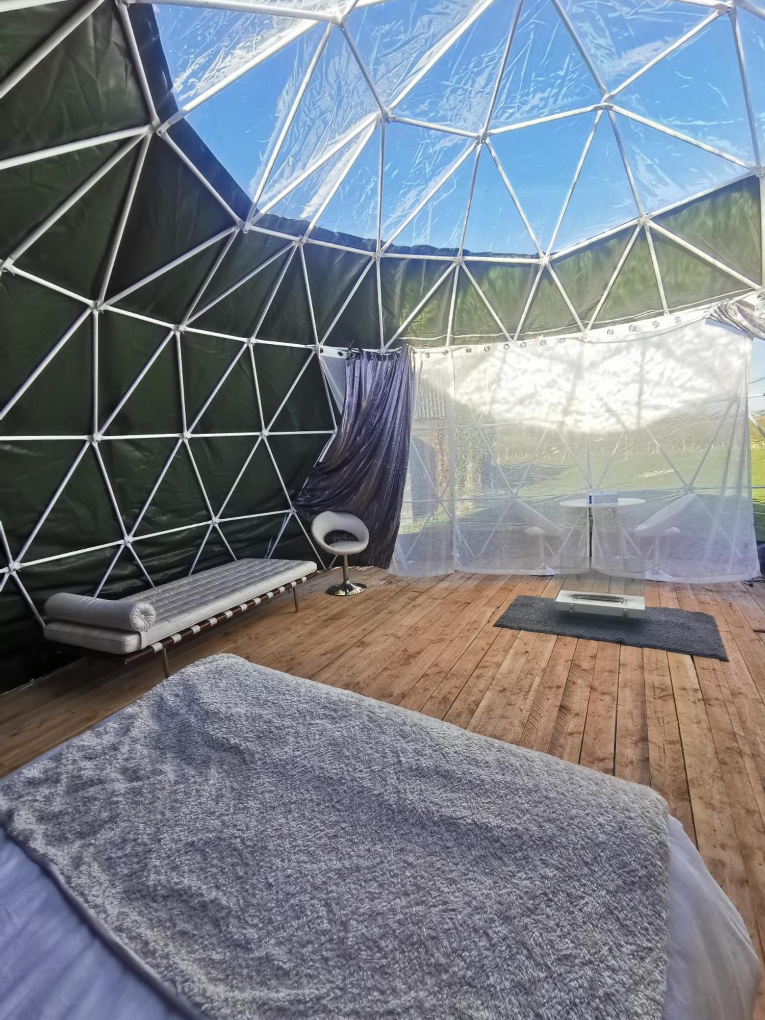Lincoln Big Green Dome, Hot Tub, Projector, Firepit Washingborough المظهر الخارجي الصورة